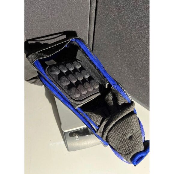 Sondico Ultima Pro Shinguards - Like New in Box - Size “Senior” - Picture 9 of 10